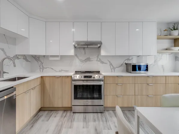 6100 Tiffany Blvd #27, Richmond, BC V7C 5A8