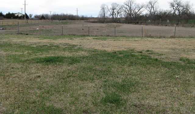 2nd image of 7590 E Country Club Rd