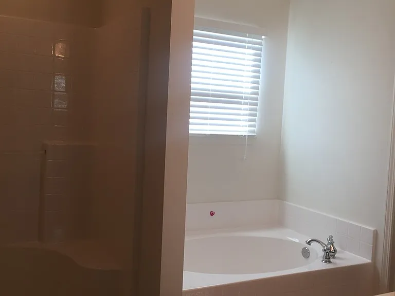2891 Biscayne Ct — Photo 29