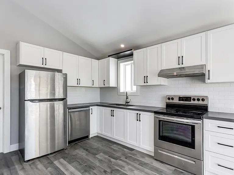493 Gill St #MF — Photo 2