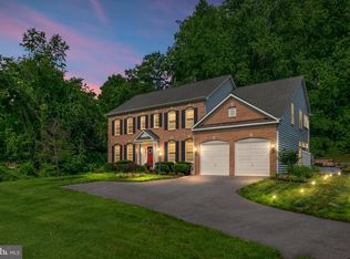 3 Sewall Ct, Edgewater, MD 21037