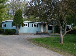 9206 N Newville Rd, Edgerton, WI 53534