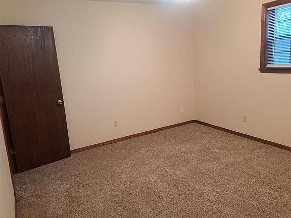 5th image of 17723 Karen Drive