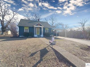 1124 Van Buren St, Warsaw, MO 65355