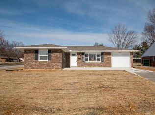 1812 Pueblo Dr, Xenia, OH 45385