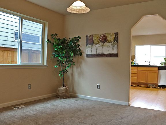 5th image of 5905 120th St SE