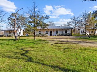 3520 Sykora Rd, Fayetteville, TX 78940