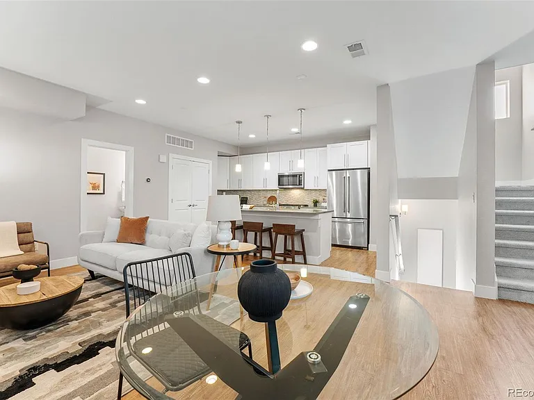 1245 Utica St #103 — Photo 17