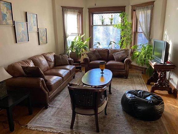 2nd image of 3619 N Magnolia Ave #1