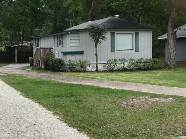 937 E 23rd Ave, Gulf Shores, AL 36542