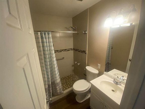 5th image of 8474 S Apache Ln