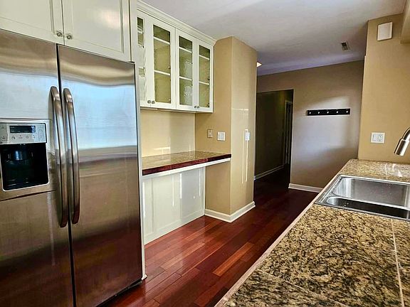 4th image of 23 Arbor Heights Dr