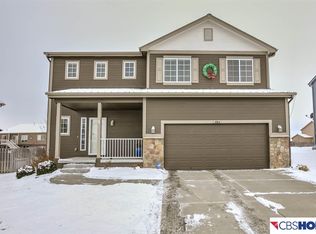 4864 N 162nd St, Omaha, NE 68116