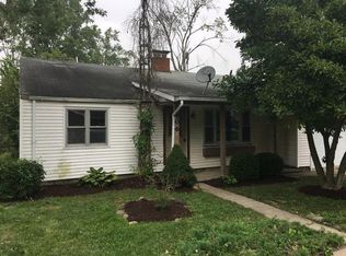 106 N High St, Oakwood, OH 45873