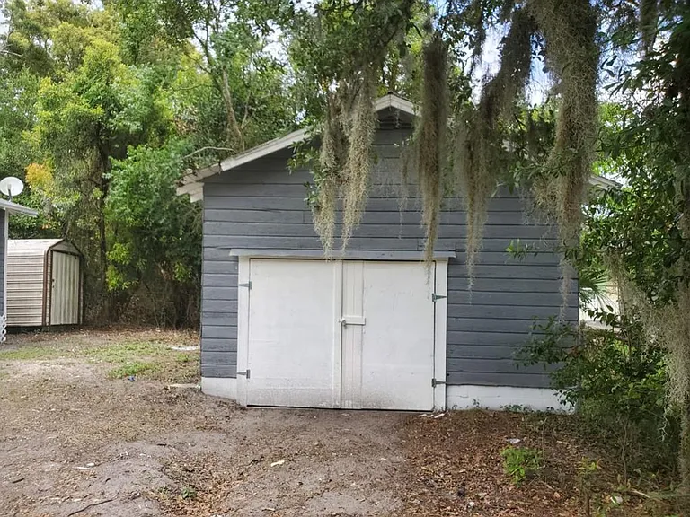 664 Escambia St — Photo 13
