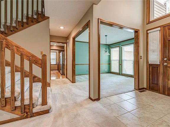 3rd image of 5329 Aminda St