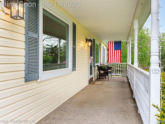 4th image of 9840 Currie Rd
