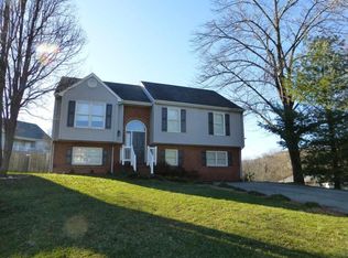 307 N Mill Ct, Salem, VA 24153