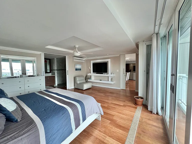 5869 Avenue Isla Verde — Photo 29