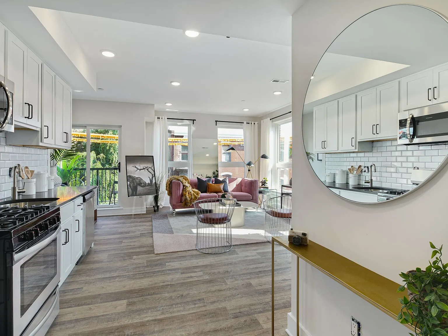 East Main Manayunk Apartments — Photo 3