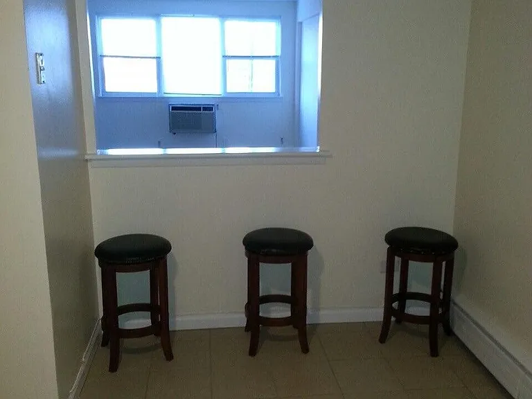 1158 W Farwell Ave #401 — Photo 5