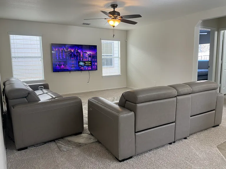 3738 Gallery Wls — Photo 5
