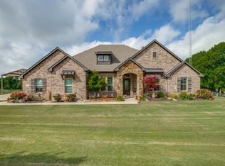 860 Colina Pkwy, Farmersville, TX 75442
