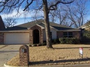 1208 Maple Terrace Dr, Mansfield, TX 76063