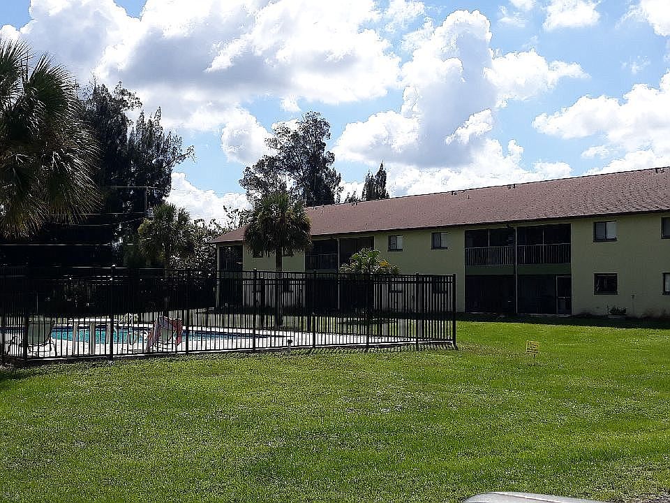 1st image of 610 Gerald Ave APT 323