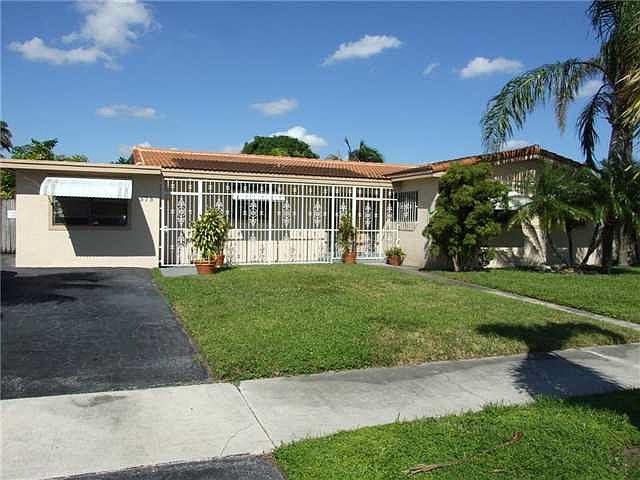 1st image of 575 NE 178th St