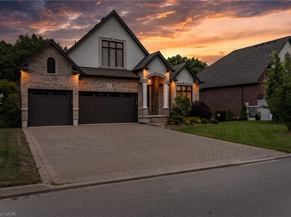 46 Philmori Blvd, Fonthill, ON L0S 1E5