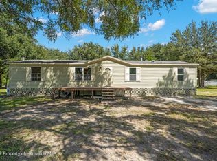 17321 Minneola Dr, Spring Hill, FL 34610