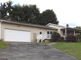 510 Tacy Rd, Philippi, WV 26416