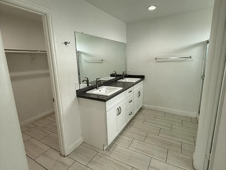 572 N Teakwood Ave #U1 — Photo 42
