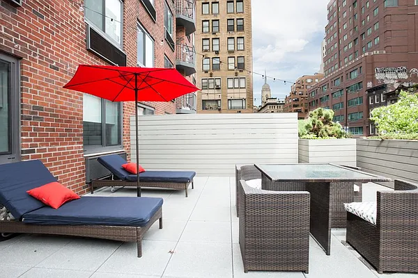 Rented by Stonehenge NYC LLC | media 1