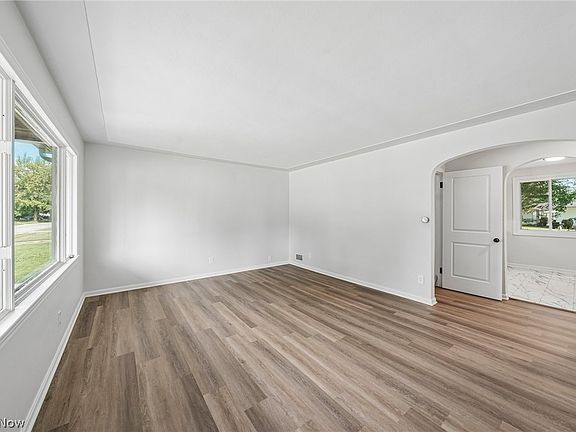 2nd image of 1155 Bell Ave