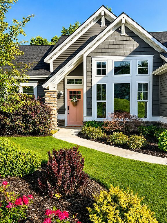 9372 Sunset Ridge Dr NE - Property Image