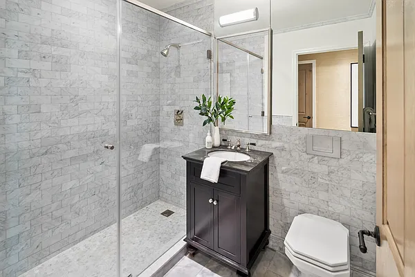 Sold by Modlin Group | media 28