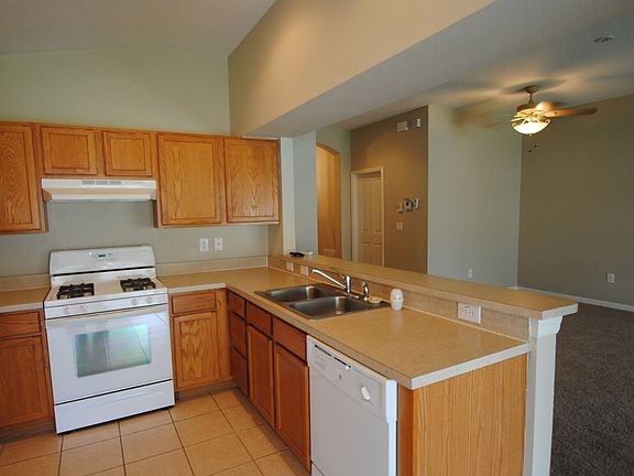 3rd image of 7610 Wiltshire Park Pl