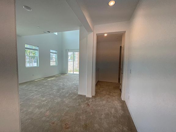 4th image of 8782 Vanguard St