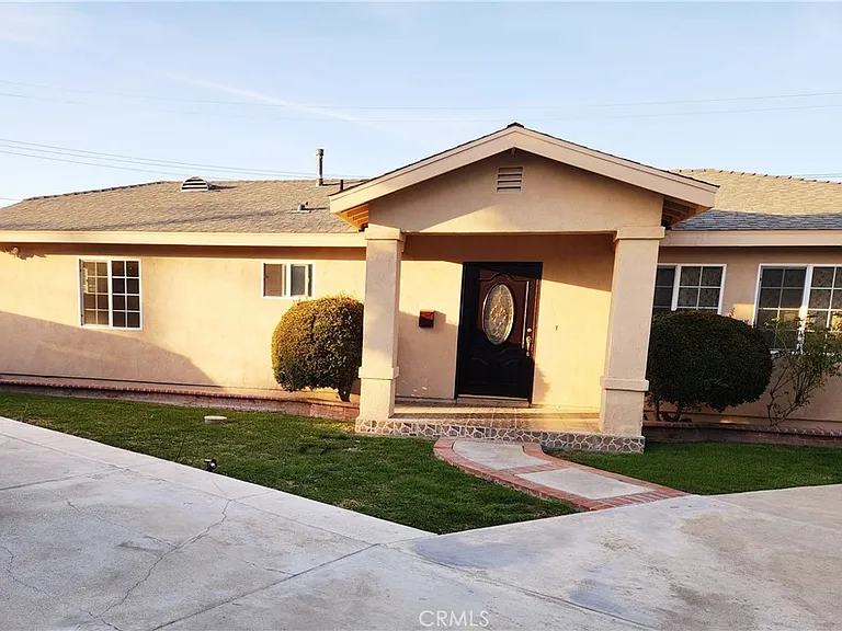 2203 Robruce Ln — Photo 1