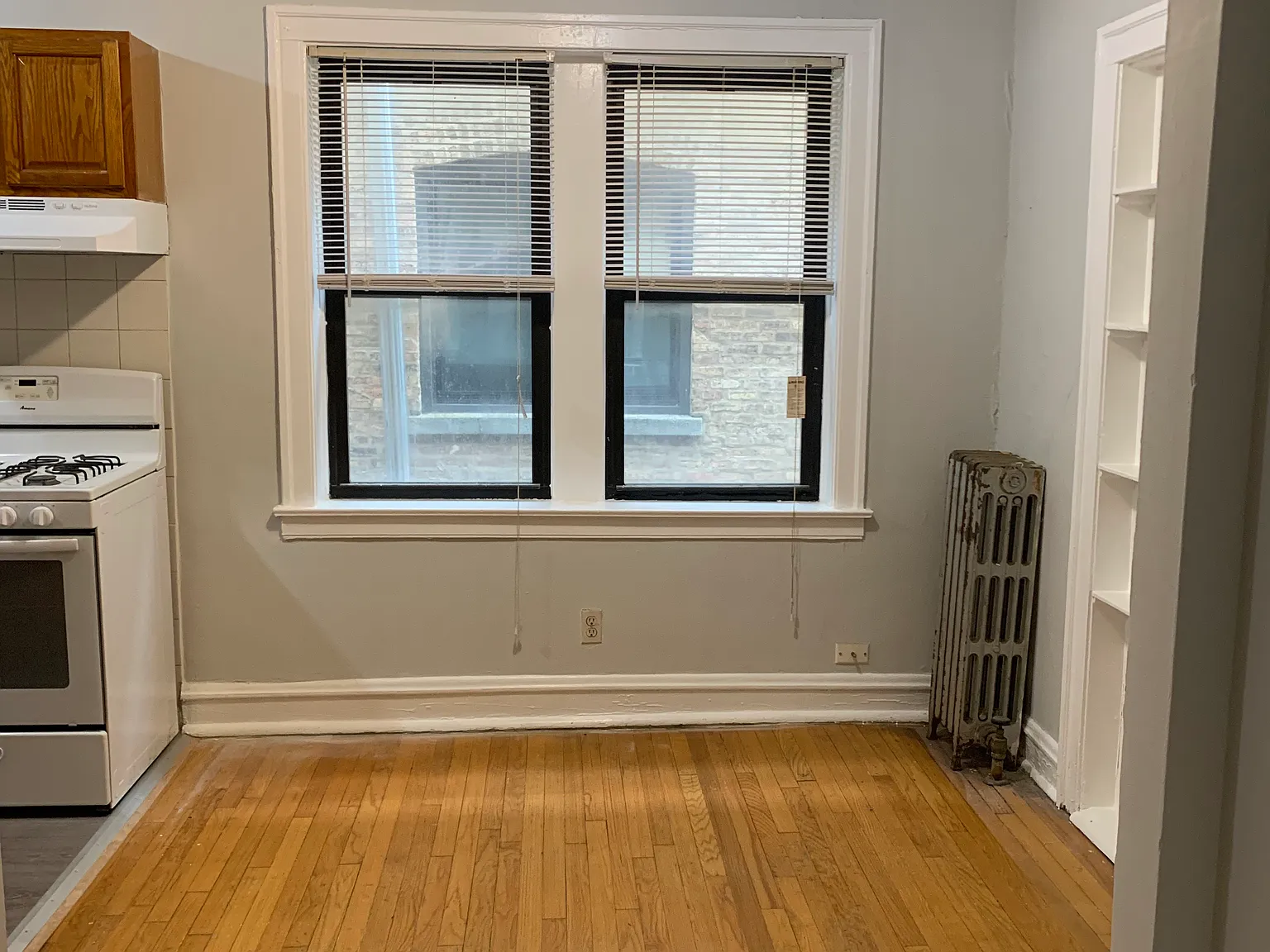 1 bed, 700 sqft, $1,500 — Photo 3
