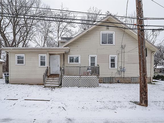 3rd image of 113 Ballard St