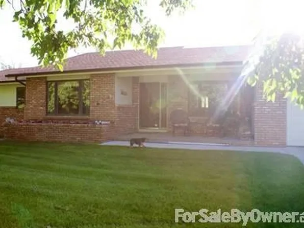 13274 Bluebird Ln, Council Bluffs, IA 51503