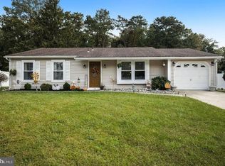 54 Lupus Ln, Sewell, NJ 08080