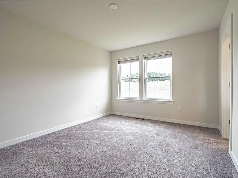 7640 Clayton Ave — Photo 15