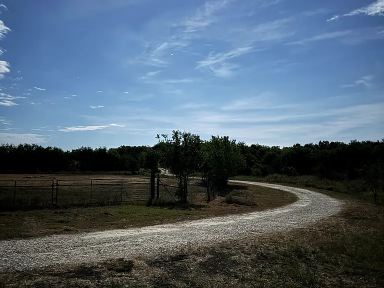 Grove Ln — Photo 23