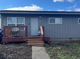 1601 W 22nd Ter, Lawrence, KS 66046