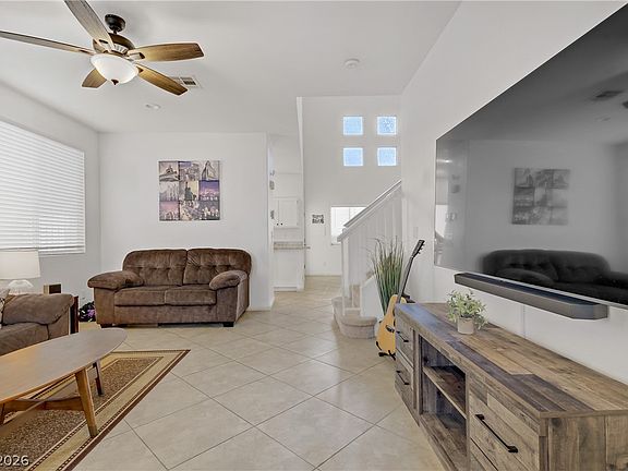 4th image of 3205 Rainmaker St