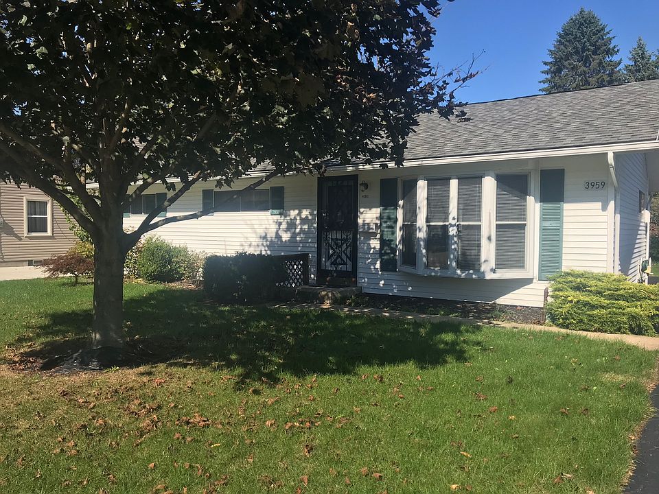 3 Bay garage, deck, shed